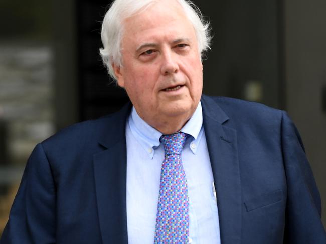 Businessman and former federal MP Clive Palmer, addresses the media at the Supreme Court, in Brisbane, Wednesday, August 23, 2017. Businessman Clive Palmer has arrived at a Brisbane court over a legal bid by government-appointed liquidators to freeze almost $220 million of his personal assets. (AAP Image/Samantha Manchee) NO ARCHIVING