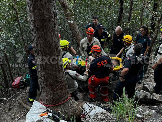 The dramatic rescue on Mount Tibrogargan. Picture: Twitter/X/Brendan 'Westy' West/7 News Brisbane