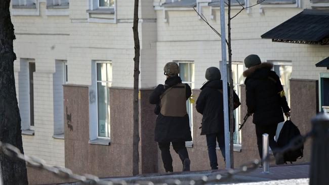 Young fighters of the Ukrainian Territorial Defence Forces, the military reserve of the Ukrainian Armed Forces, with Kalashnikov guns walk in the center of Kyiv on February 28, 2022. Picture: Sergei Supinsky / AFP