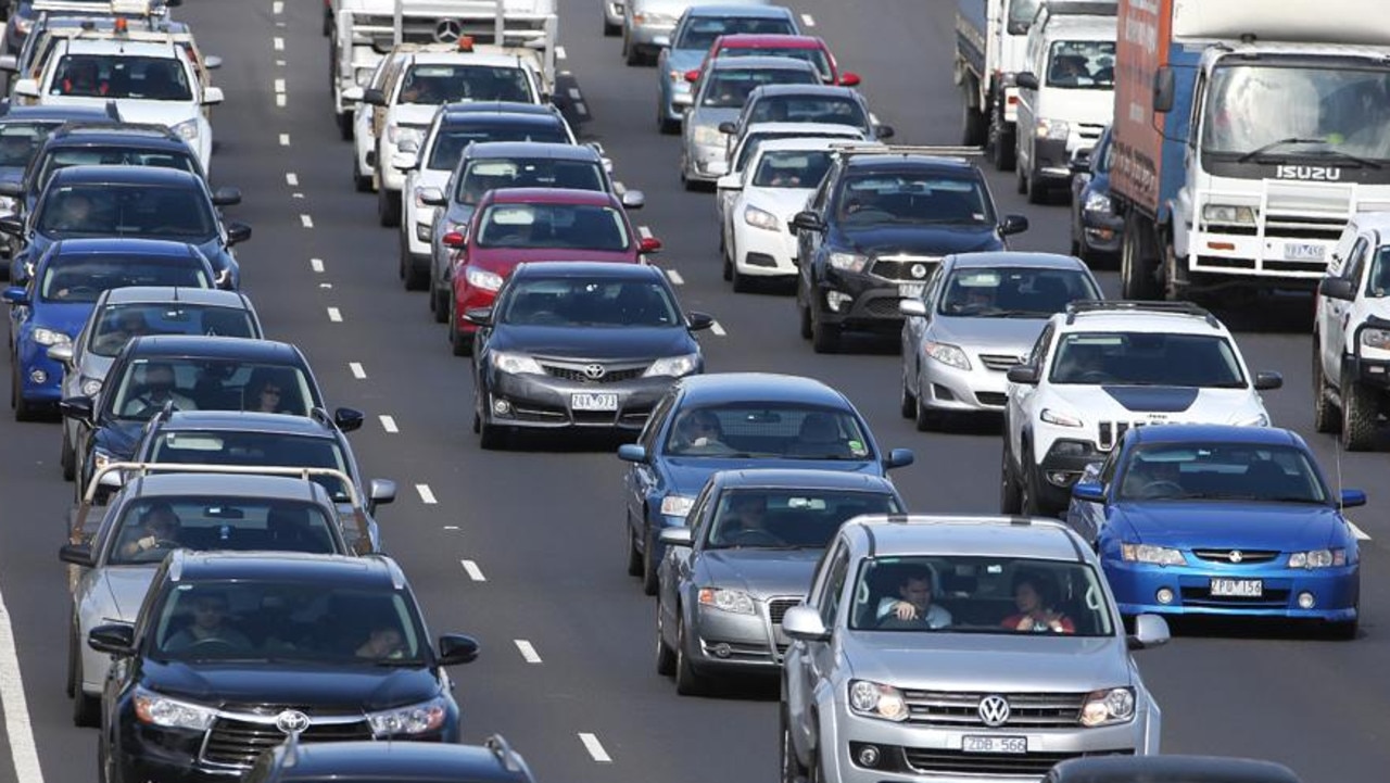 Monash Freeway crash: Man hit by truck, outbound lanes reopen | news ...