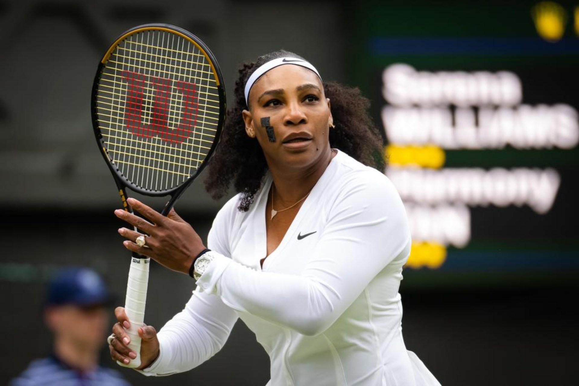 <p>Fans will forever be ready to debate any GOAT list, and tennis is no exception. From number of titles, to expert opinion and cultural impact, there is no shortage of ways to crown the best of the best.</p><p>No GOAT list is complete without Serena Williams, the reigning major title record-holder of the Open Era. On top of almost 40 major titles, Williams's cultural impact is massive, with an Oscar-winning movie about her family released last year. Still, she isn't the richest female player in the sport; that title is claimed by Naomi Osaka.</p><p>With so many ways to measure it, we've had the pleasure of narrowing it down. Here, we name the 16 best tennis players of all time, ranked by the number of major titles to their names.</p>