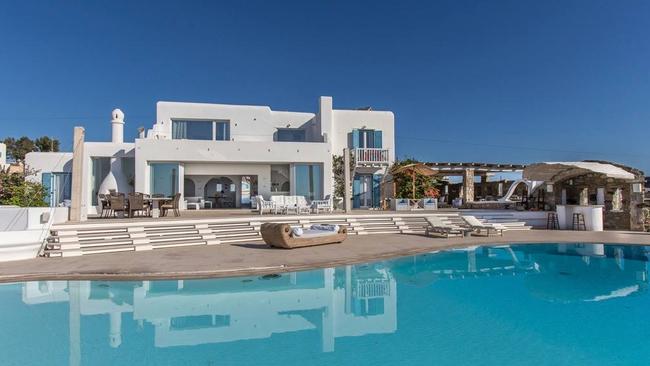 You could stay at this home on the Greek island of Mykonos ...