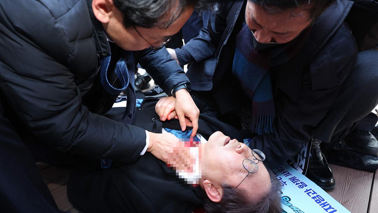 South Korean Opposition Leader Lee Jae-myung Stabbed | Herald Sun