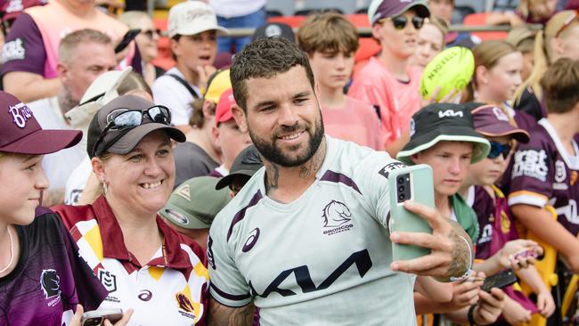 Leonie Sokoll gets a selfie with Adam Reynolds as daughter Amelia Ellis watches at the Brisbane Broncos CaptainÃs Run and Toowoomba Fan Day at Toowoomba Sports Ground, Saturday, February 15, 2025. Picture: Kevin Farmer