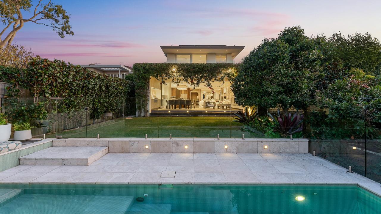 29 Fitzwilliam Rd, Vaucluse sold for circa $17m