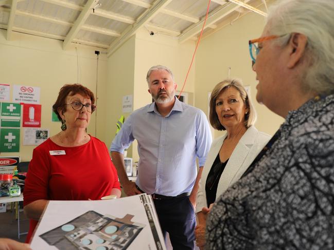 Work has started on the Fraser Coast Turtle Rehabilitation and Research Centre dedicated to the recovery of sick and injured marine turtles and vital research on the threats they face.