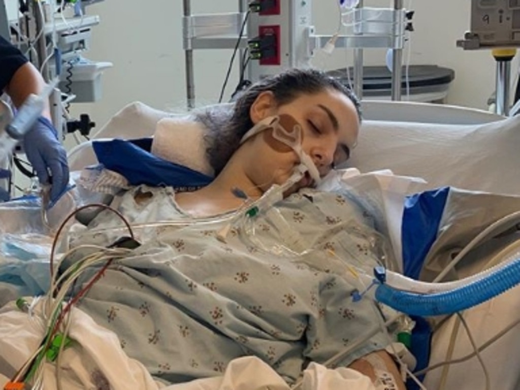 Simah Herman, 18, is urging people to stop vaping after she became almost died from lung failure. She estimated she puffed on her vape pen every 15 minutes. Pic: Instagram