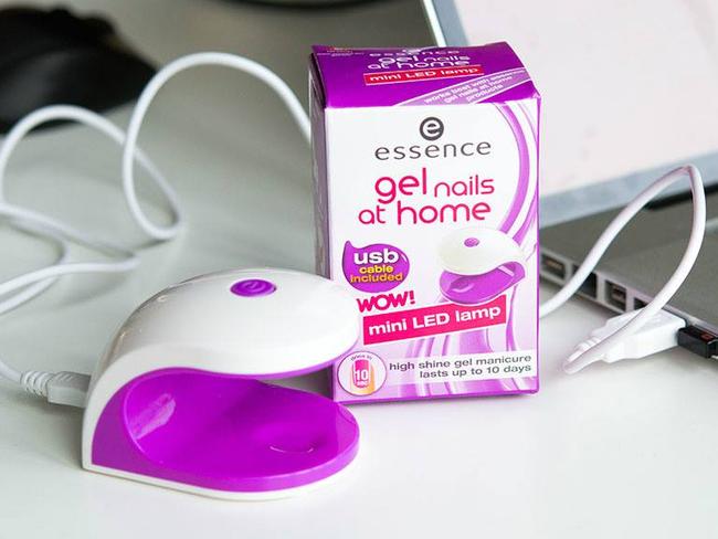 Essence’s gel nails at home.