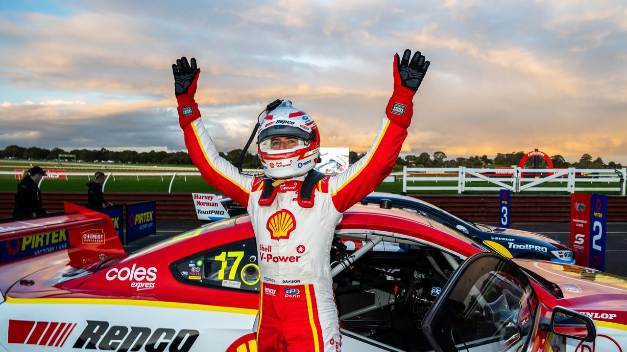 MELBOURNE, AUSTRALIA - AUGUST 19: (EDITORS NOTE: A polarizing filter was used for this image.) Will Davison driver of the #17 Shell V-Power Ford Mustang during race 1 of the Sandown SuperSprint round of the 2022 Supercars Championship Season at Sandown International Motor Raceway on August 19, 2022 in Melbourne, Australia. (Photo by Daniel Kalisz/Getty Images)