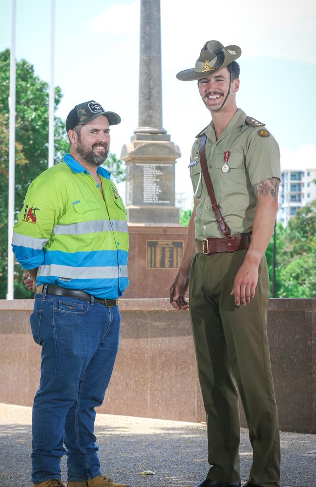 Veteran advocate and RSL official Matt Hull and serving officer Lieutenant Craig Macaulay at Darwin Cenotaph ahead of Remembrance Day. Picture: Glenn Campbell