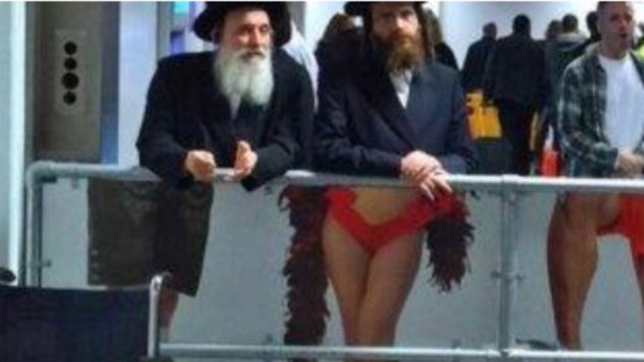 A perfect moment captured at Tel Aviv airport. Picture: Imgur