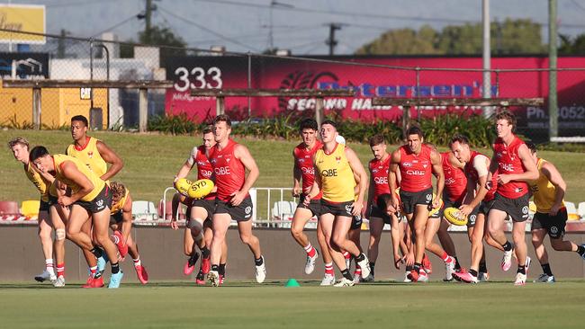 Sydney Swans players train at Cazalys Stadium. PICTURE: BRENDAN RADKE