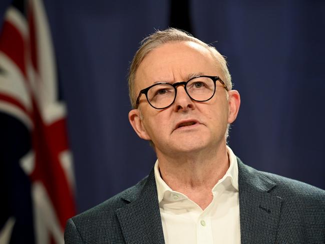 Prime Minister Anthony Albanese called a snap national cabinet meeting on Saturday. Picture: NCA NewsWire / Jeremy Piper