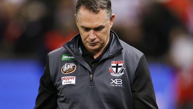 St Kilda coach Alan Richardson is in a ‘diabolical predicament’. Picture: Michael Klein