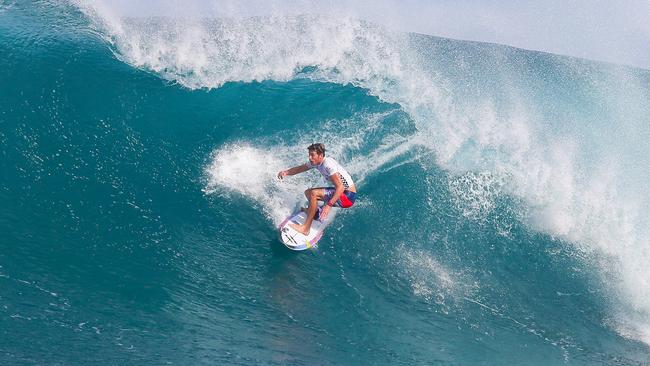 Jack Freestone of Australia (pictured) posting a perfect 10 point ride Round 3 at the Vans World Cup of Surfing at Sunset Beach on Oahu, Hawaii on Wednesday December 2, 2015. Photo: Laurent Masurel