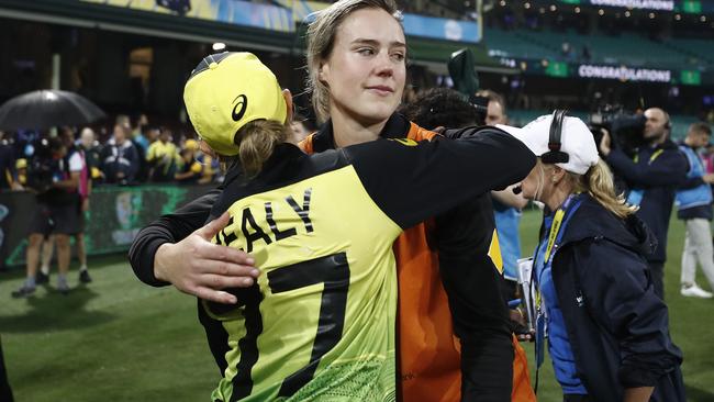 Alyssa Healy admits not having Ellyse Perry beside her for the World Cup final will be a strange experience, but the allrounder will be the biggest supporter in the MCG.