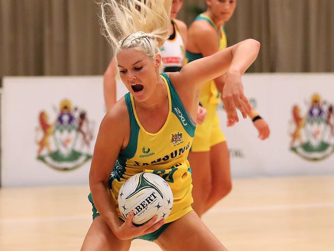 DURBAN, SOUTH AFRICA - JANUARY 31: Gretel Tippett with the ball during the Netball Quad Series match between South African Proteas and Australian Diamonds at Durban ICC on January 31, 2017 in Durban, South Africa. (Photo by Anesh Debiky/Gallo Images/Getty Images)