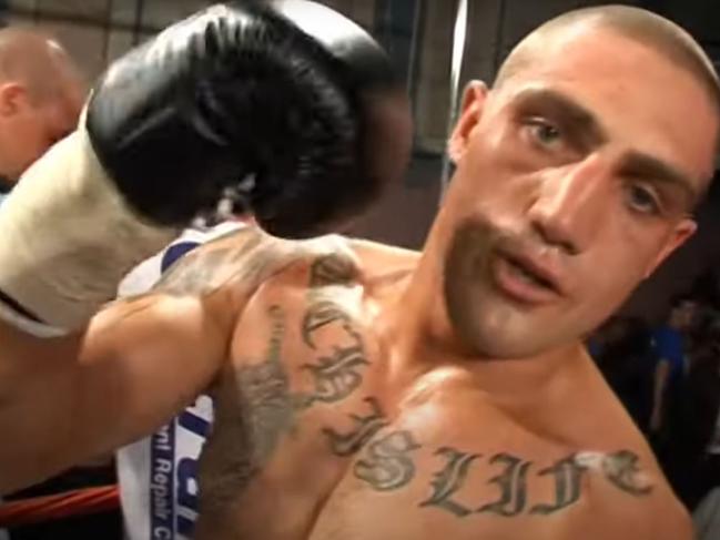 NETWORK SPECIAL.  MUST TALK WITH NETWORK PIC DESK BEFORE PUBLISHING.      Johnny Two Gunz Walker (with tattoo around chest ) vs Jeff Stutt Boxing 2009