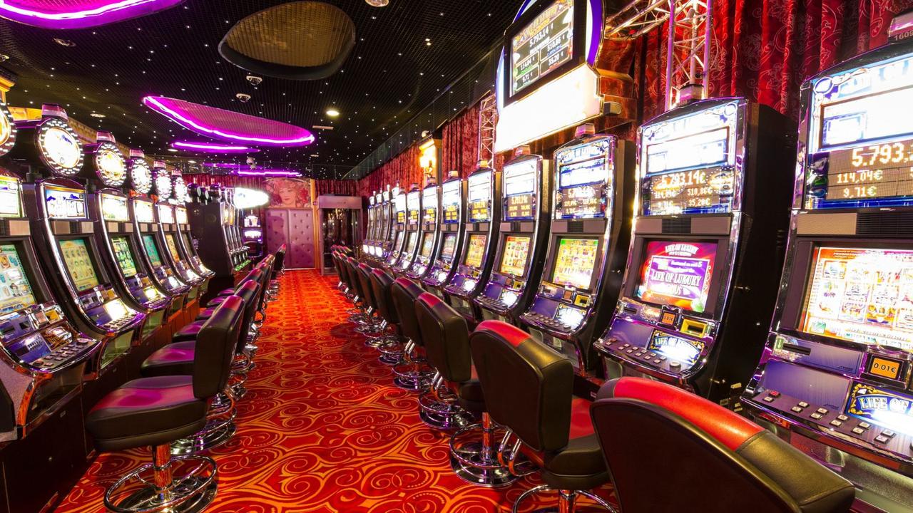 The government is the biggest winner from pokies, a new report shows.