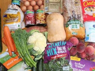 This is what dietitian Melissa bought at ALDI with $50. Source:BodyAndSoul