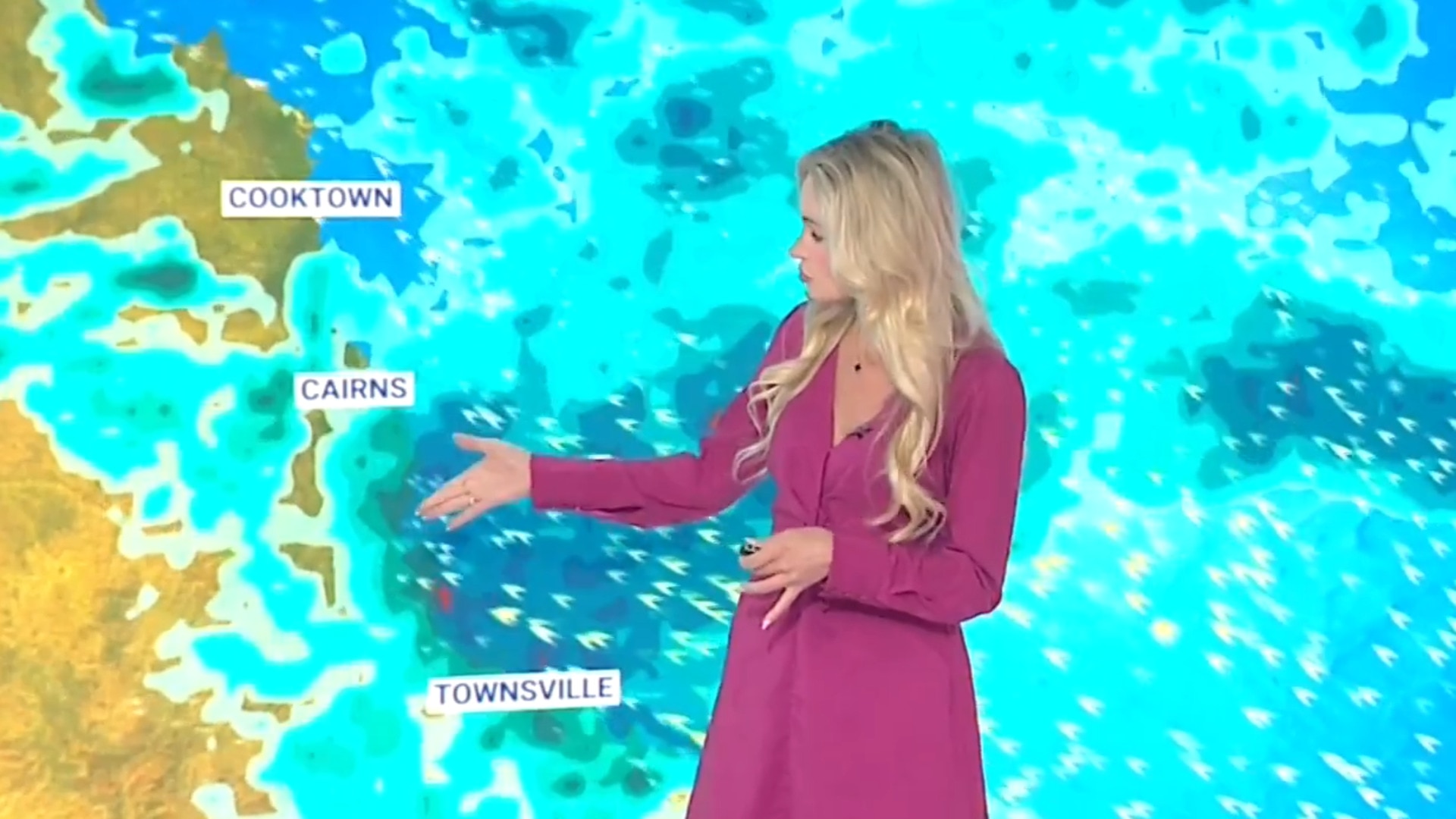 Analysis: Expect weekend weather to remain warm with high temperatures