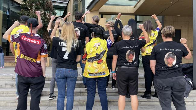 The family of Christopher Anderson, including his daughter and his sister Lisa Conlon, outside Ipswich Courthouse on August 9, 2023. Picture: Nicola McNamara