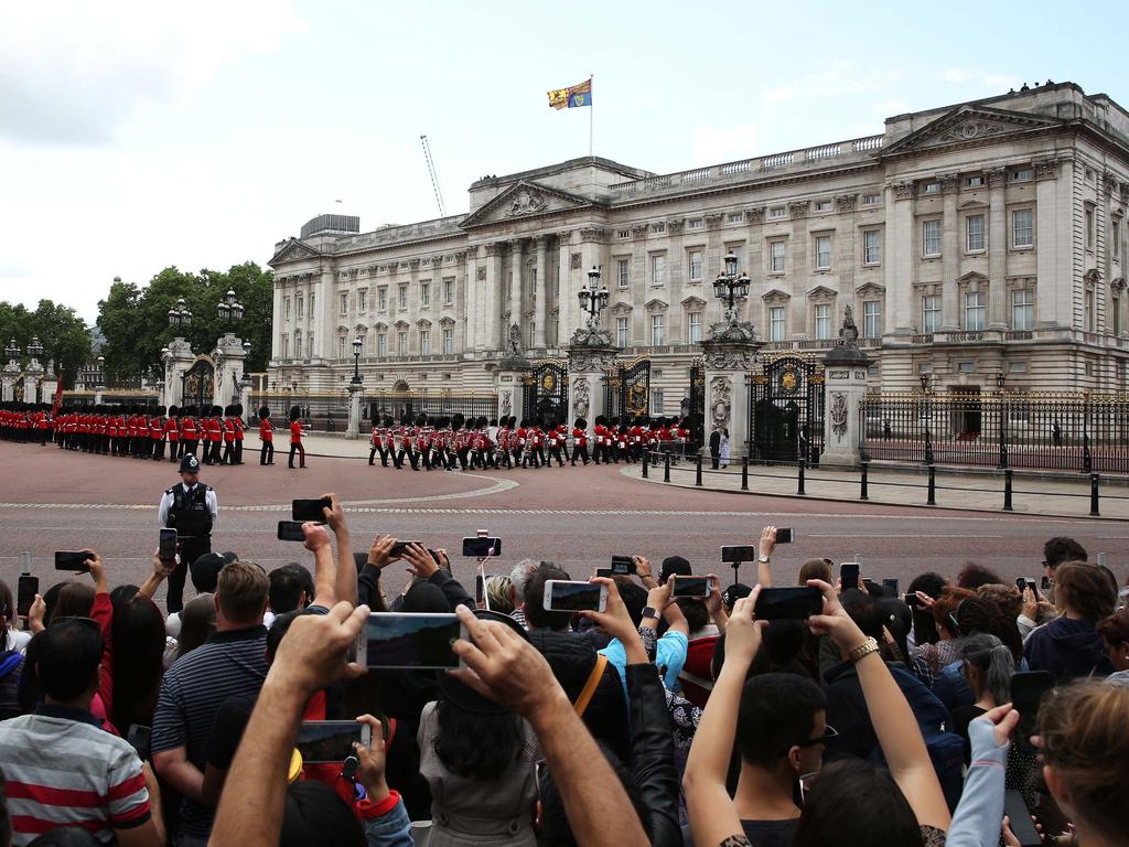 Donald Trump in UK for state visit: President to meet Queen | news.com ...