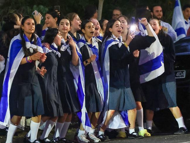 Girls wore Israeli flags. Picture: Ian Currie