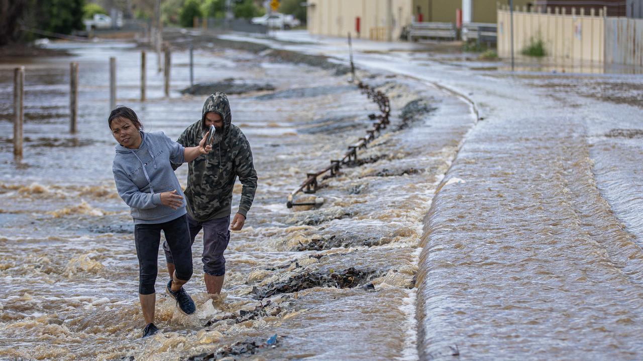 Victorian Floods: Victorians Warned To Be Ready To Leave As Mass ...