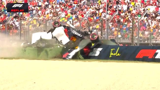 Yuki Tsunoda's Red Bull scattered debris everywhere. Photo: Fox Sports.