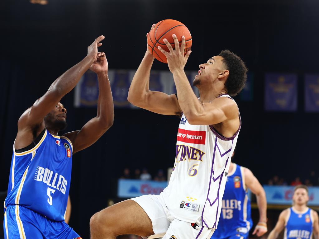 Jaylen Galloway on his way to the basket for the Kings. Picture: Getty Images