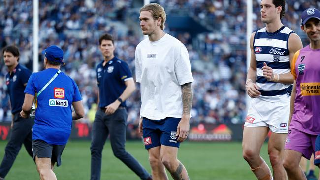 GEELONG, AUSTRALIA – AUGUST 24: Tom Stewart of the Cats is seen after being subbed from the match during the 2024 AFL Round 24 match between the Geelong Cats and the West Coast Eagles at GMHBA Stadium on August 24, 2024 in Geelong, Australia. (Photo by Michael Willson/AFL Photos via Getty Images)