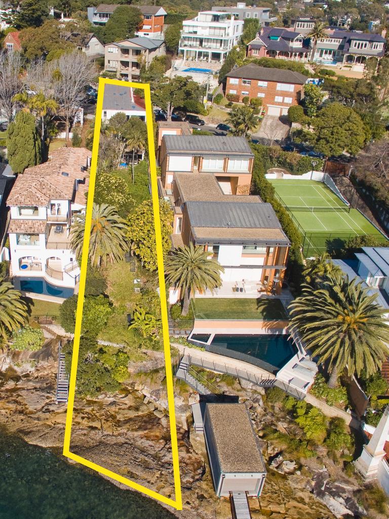 63 Fitzwilliam St, Vaucluse. The Sheins live in the 1492 sqm block next door.