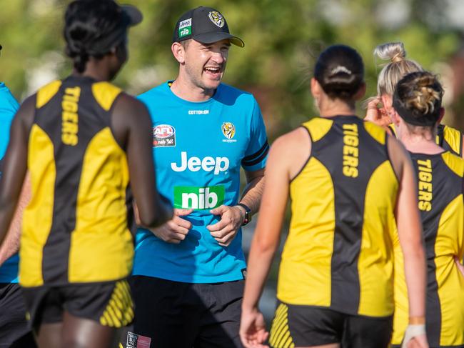 Richmond AFLW training at Punt Road Oval.Coach Tom Hunter works with the girls.Picture Jay Town