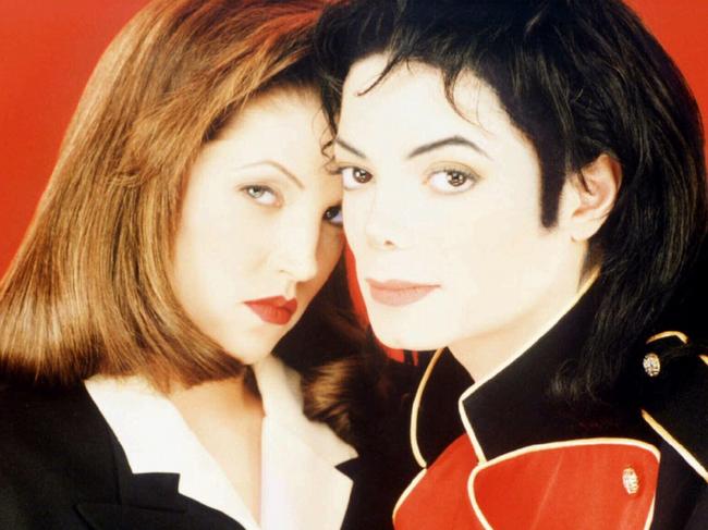 19/01/1996 PIRATE: Pop singer Michael Jackson and Lisa Marie Presley are shown in this 1995 file photo. Presley has filed for divorce (AP Photo/ABC/Jonathan Exley/file) Jan 96. p/ /singer