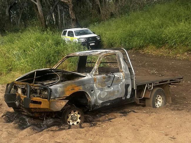 Burnt car on Whylandra St, Dubbo. Photo: Facebook.