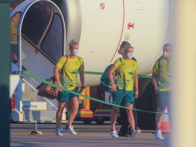 Qld Olympians escape quarantine despite hotspot declaration
