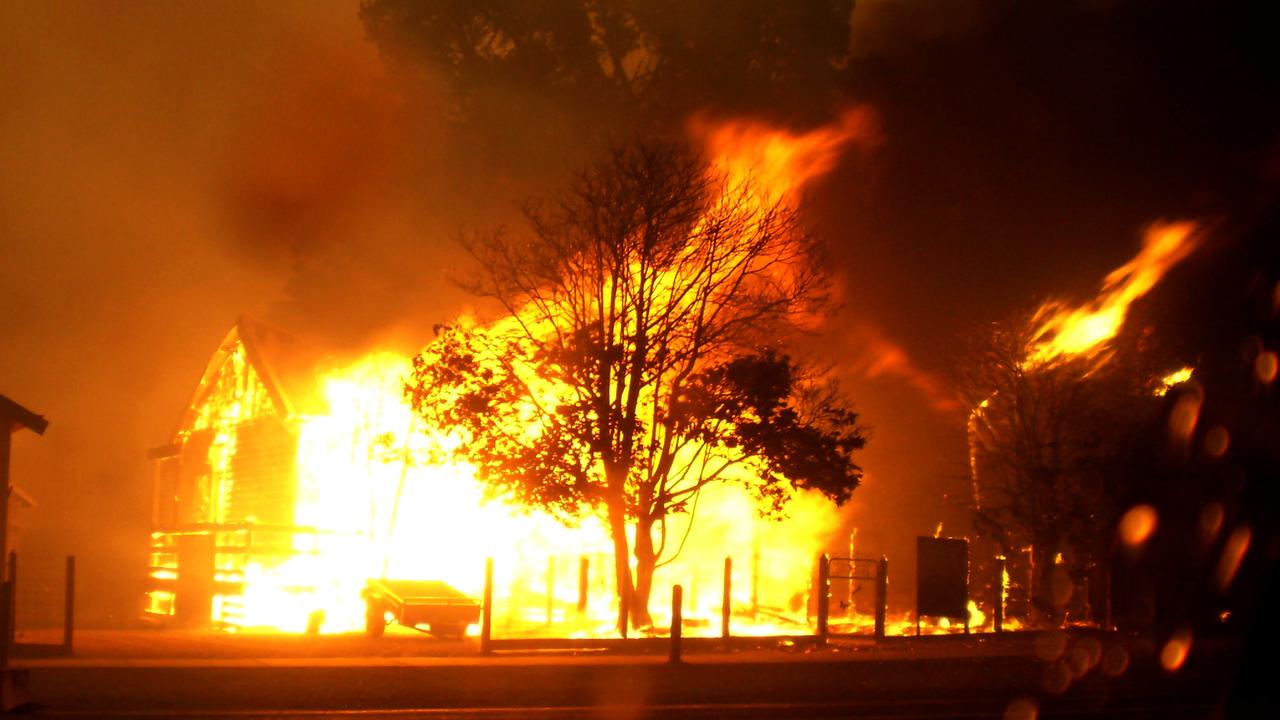 A house goes up in flames at Kinglake.