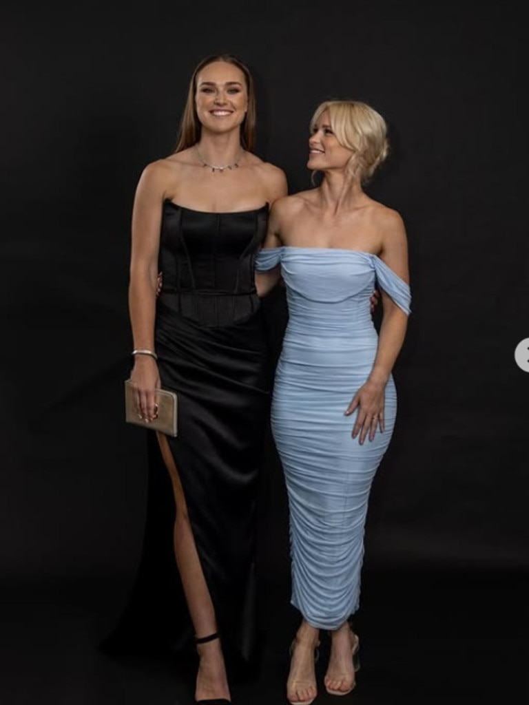 Kirra Dibbs and Holly Langford at the 2023 Dally M awards