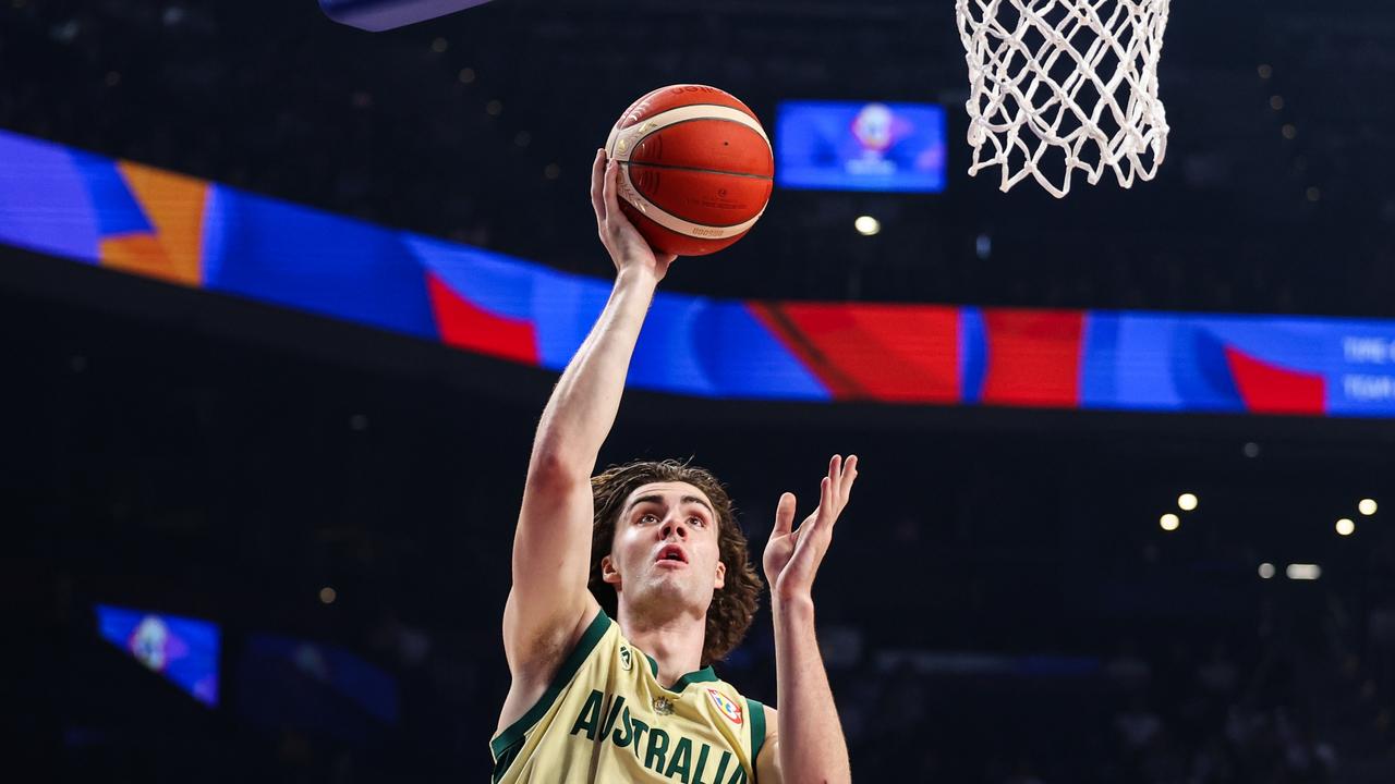 OKINAWA, JAPAN - SEPTEMBER 03: Josh Giddey #3 of Australia lays the ball up during the FIBA Basketball World Cup 2nd Round Group K game between Australia and Georgia at Okinawa Arena on September 03, 2023 in Okinawa, Japan. (Photo by Takashi Aoyama/Getty Images)