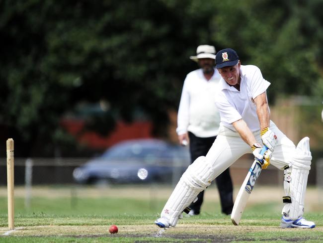 s34bm934 CRICKET Victorian Turf Cricket Association: Keilor v Old Essendon Grammarians. Grammarians' captain Peter Dudderidge. Keilor.