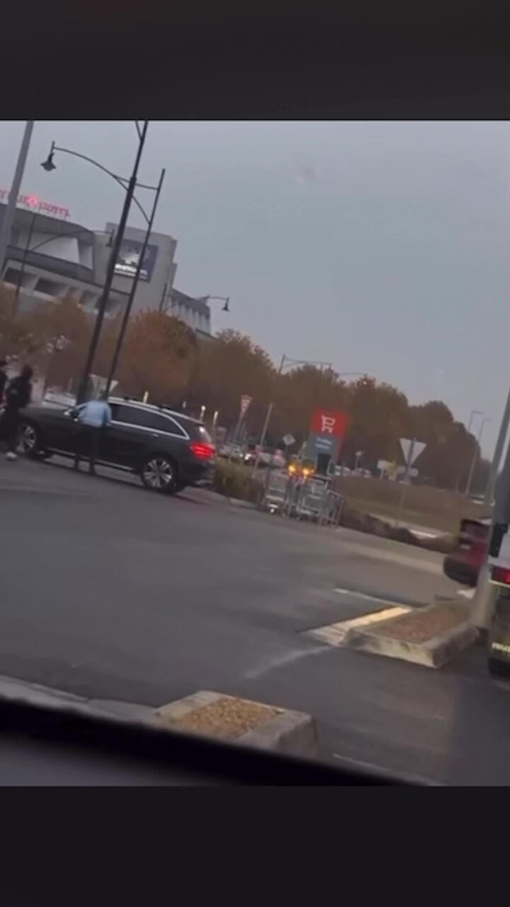 Attempted carjacking at CS Square Shopping Centre