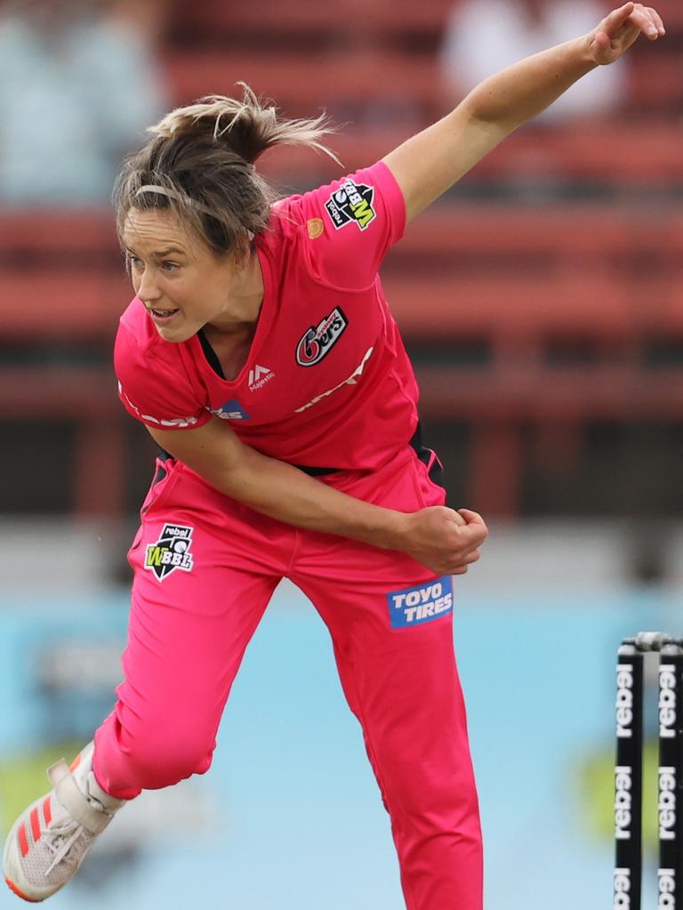 Ellyse Perry in action for the Sydney Sixers. Picture: Getty