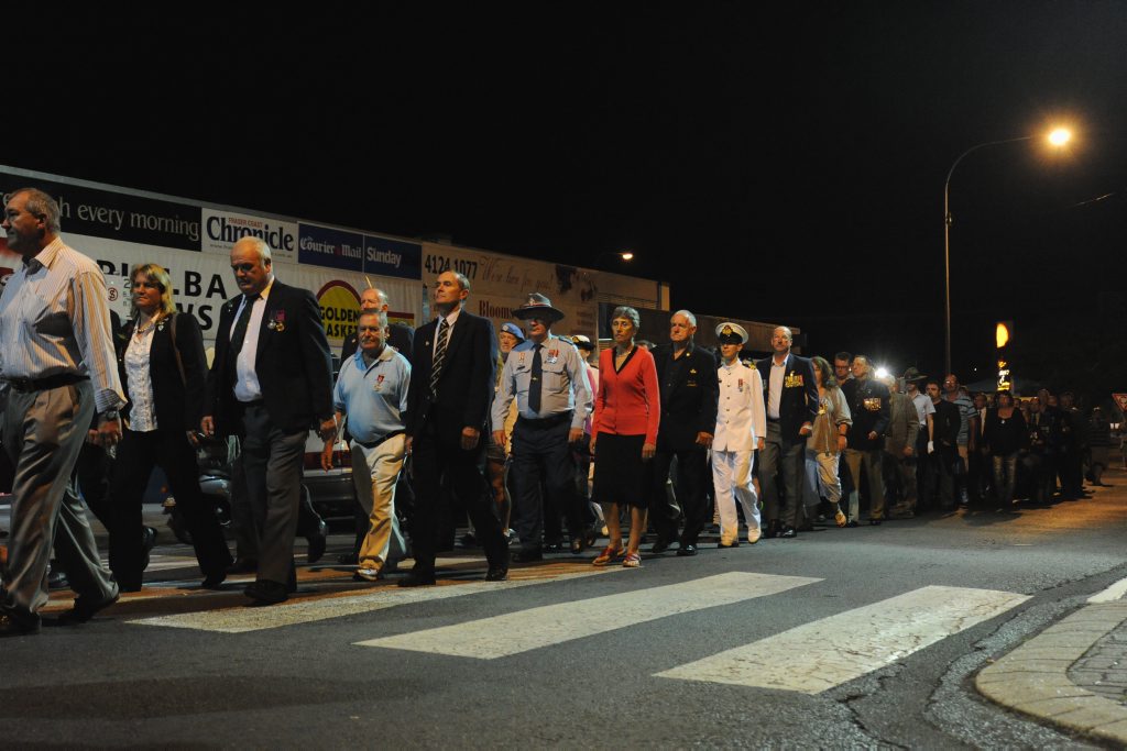 Dawn service in Hervey Bay. Photo: Alistair Brightman / Fraser Coast Chronicle. Picture: Alistair Brightman