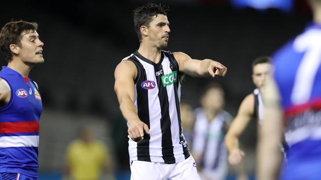 AFL Round 1. Western Bulldogs v Collingwood at Marvel Stadium..  21/03/2020.  Scott Pendlebury of the Magpies  directs traffic   . Pic: Michael Klein