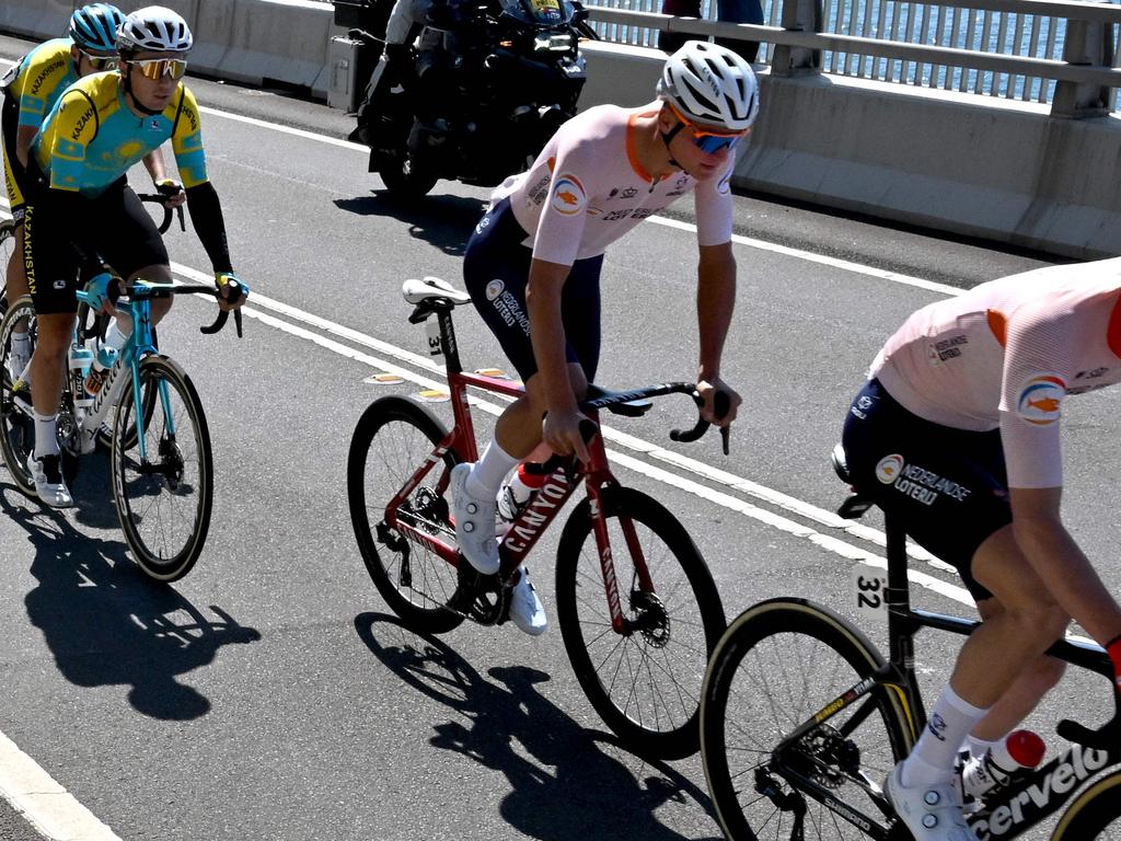 The elite cyclist sensationally pulled out of the World Championship Wollongong road race the following day. Picture: William West / AFP