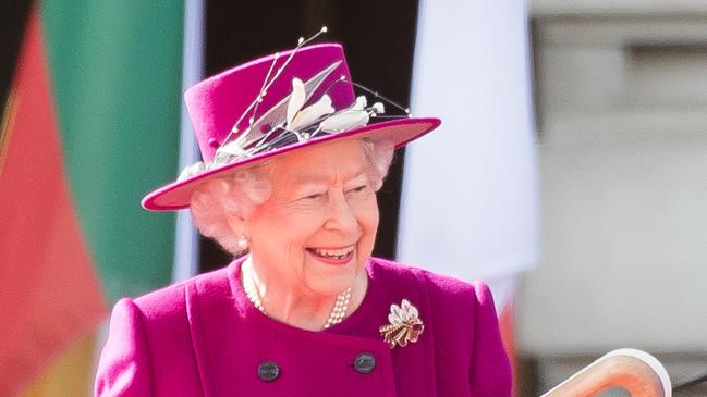 Queen Elizabeth II (Photo by Samir Hussein/Samir Hussein/WireImage)