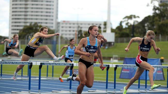 Tammin Lampret of Endeavour Sports High School competing at the NSW All Schools.