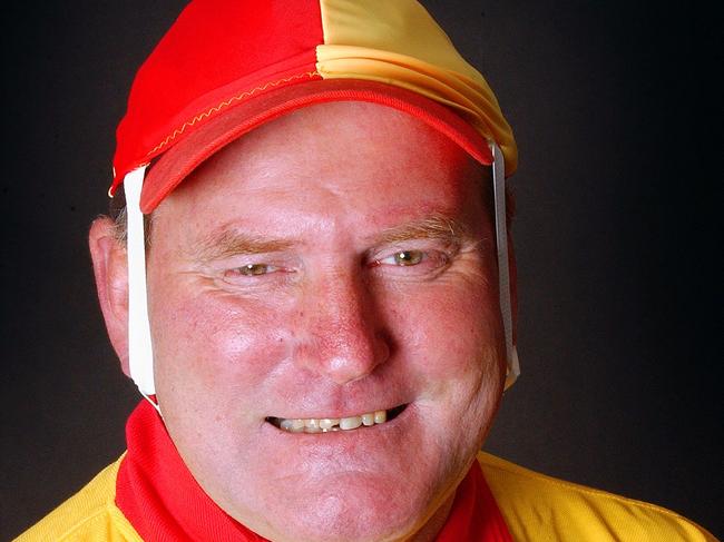 Graeme Knox was a major figure in Northern Beaches Surf Lifesaving.