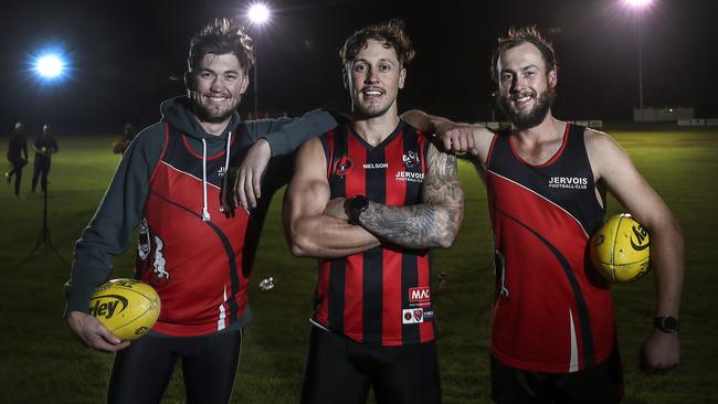 Jervois coach Taite Silverlock (centre) with captain Josh Woodall (left) and Alex Bockman (right). The Bluds are among the River Murray clubs to have returned to training. Picture: Sarah Reed